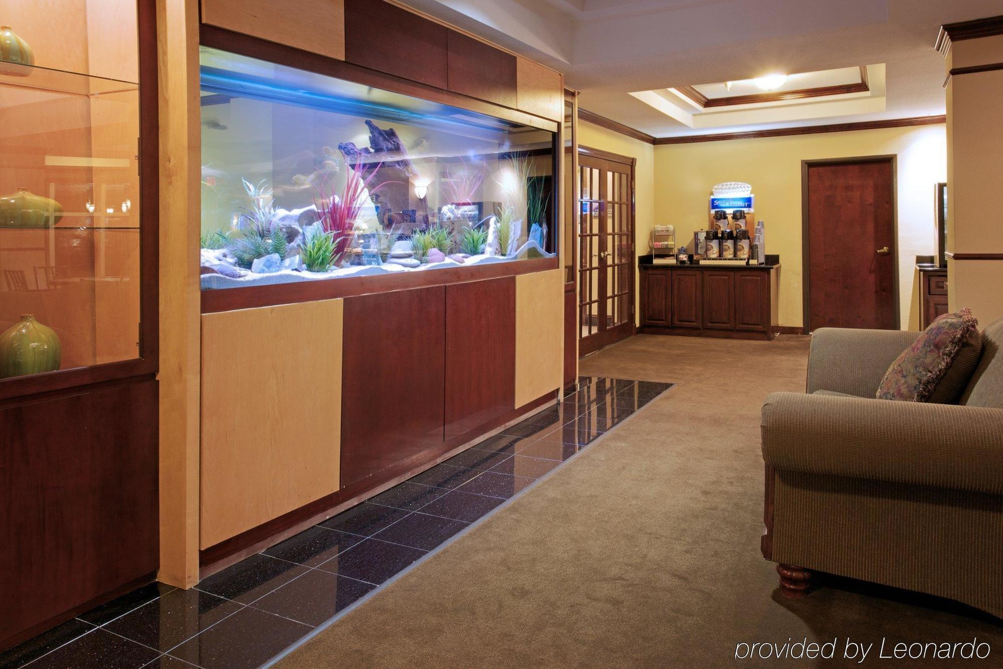 Holiday Inn Express Pearland By Ihg Dalaman gambar