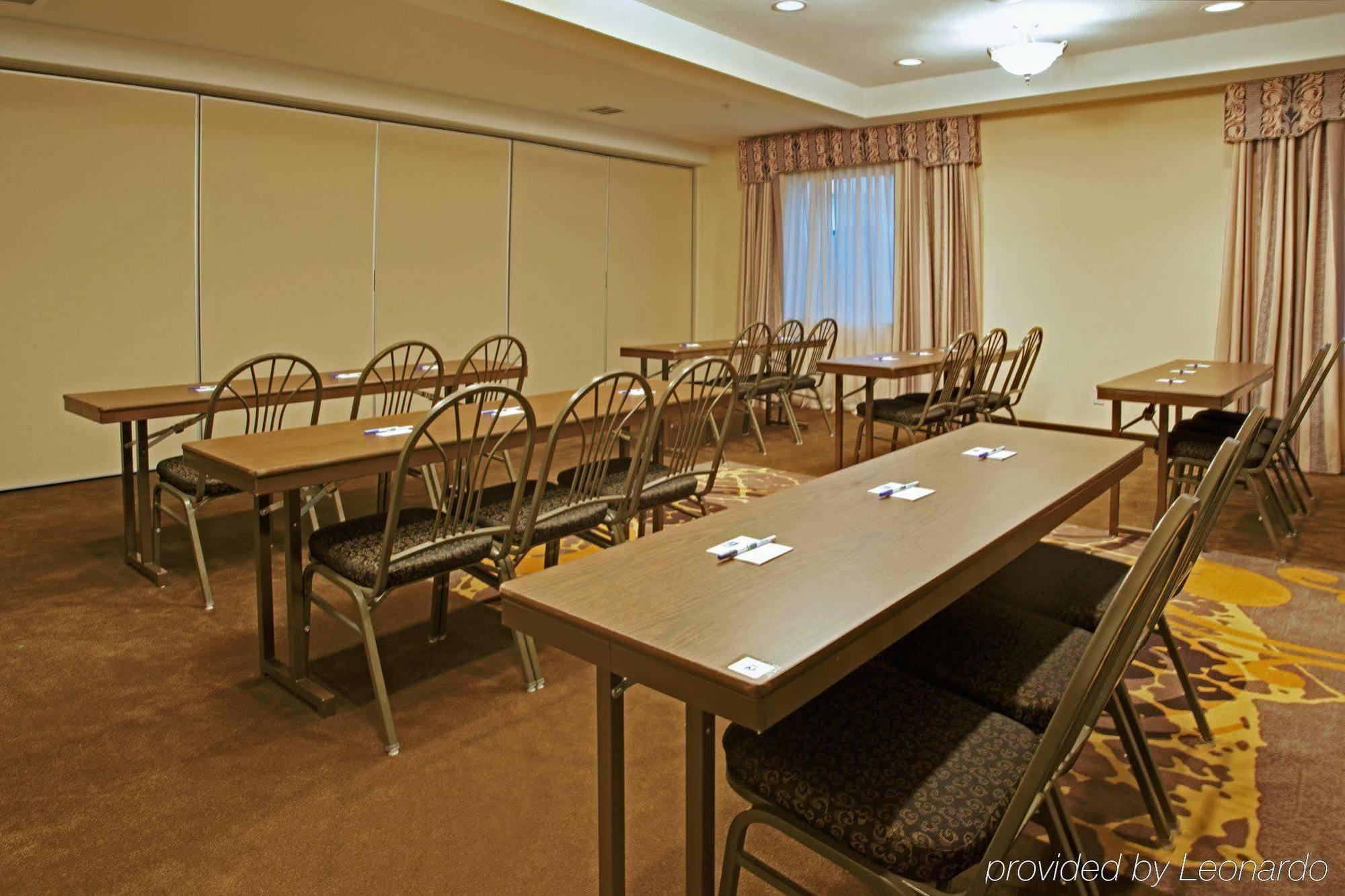 Holiday Inn Express Pearland By Ihg Kemudahan gambar